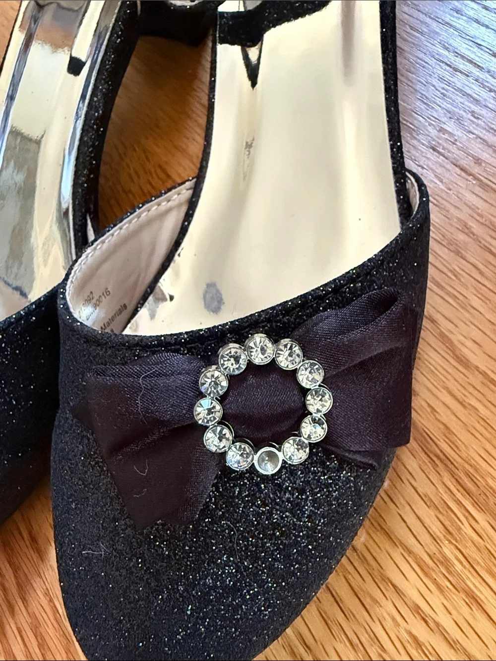 Badgley Mischka girls heels with ankle strap